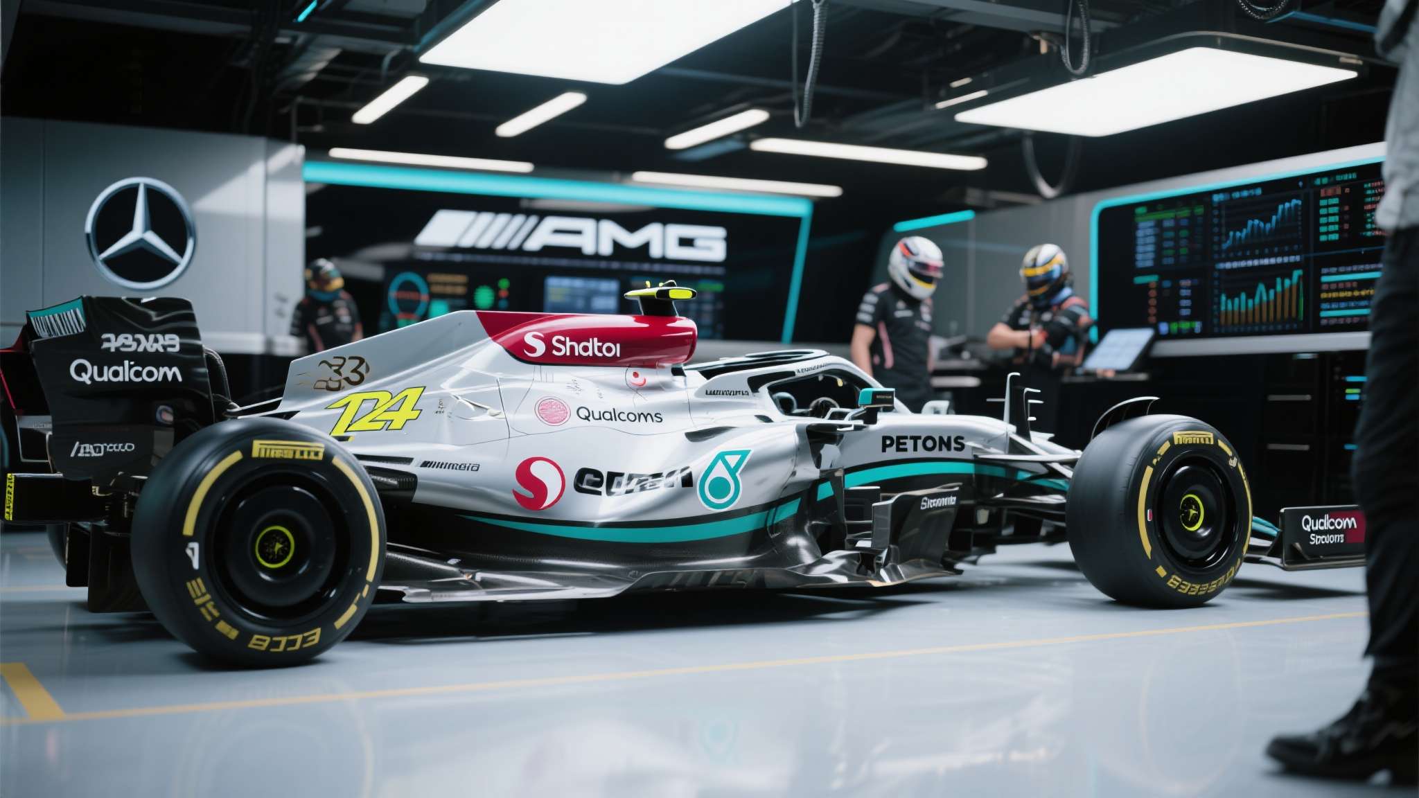 从正赛到学院:骁龙与梅赛德斯-amg的f1赛道延伸对比 2023年起,高通骁龙(Qualcomm Snapdragon)正式成为梅赛德斯